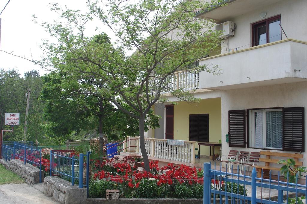 Apartments Cico Starigrad Paklenica Værelse billede
